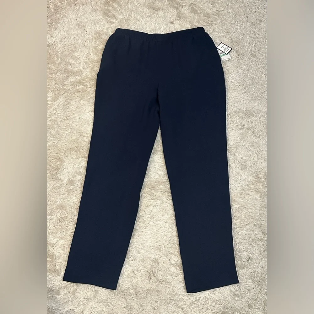NWT Nine West Navy Women’s Straight Leg Pants - Size 8